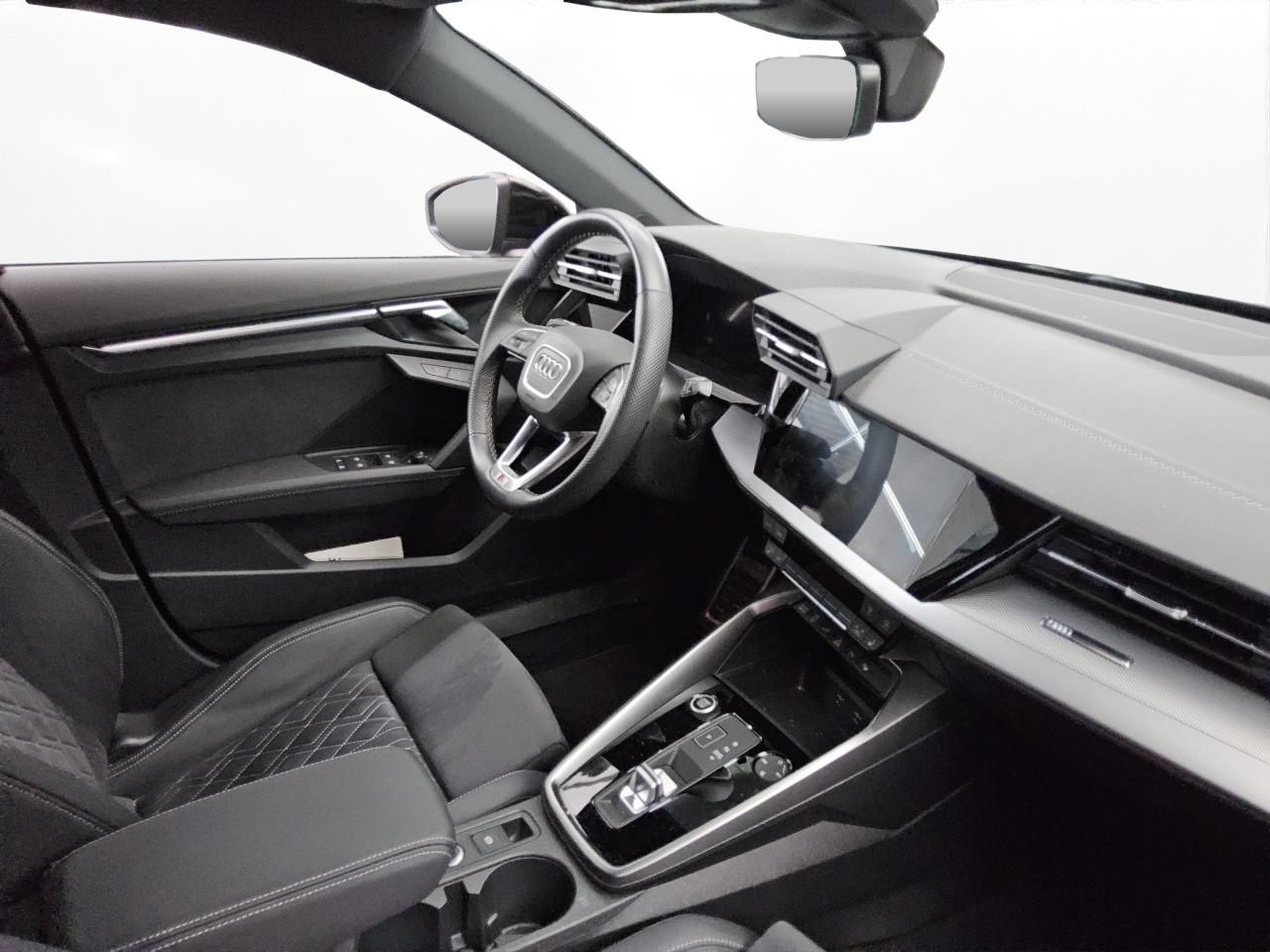 Audi A3 Sportback 45 TFSIe S line Matrix LM 18" Navi