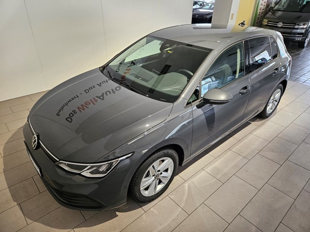 Volkswagen Golf 1.5 eTSI Life DSG - Samsaru's Car Outlet