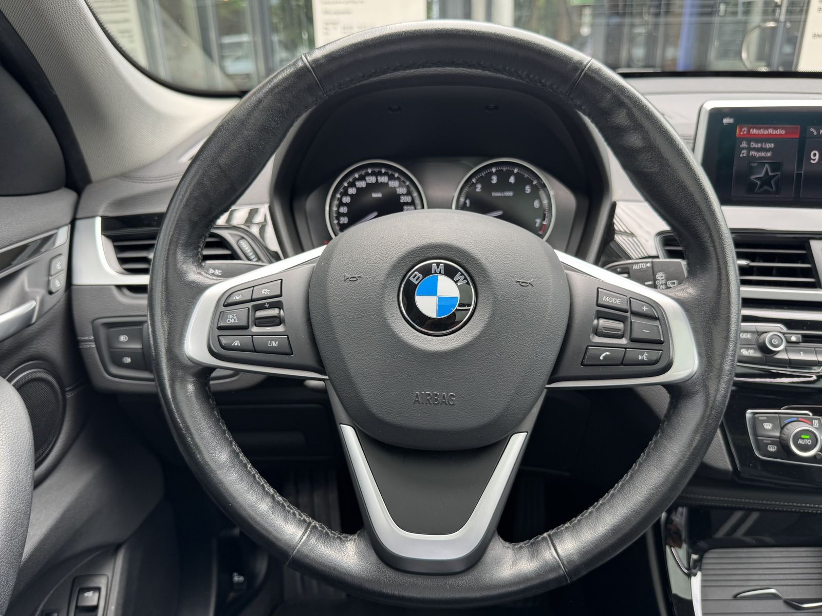BMW X1 xDrive25e Sport Line - Samsaru's Car Outlet