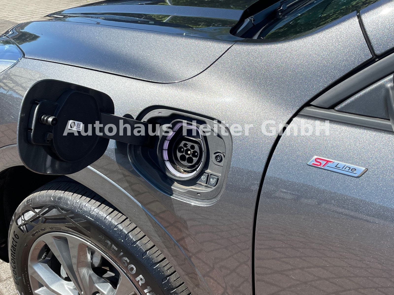 Ford Kuga PHEV ST-Line X - Samsaru's Car Outlet