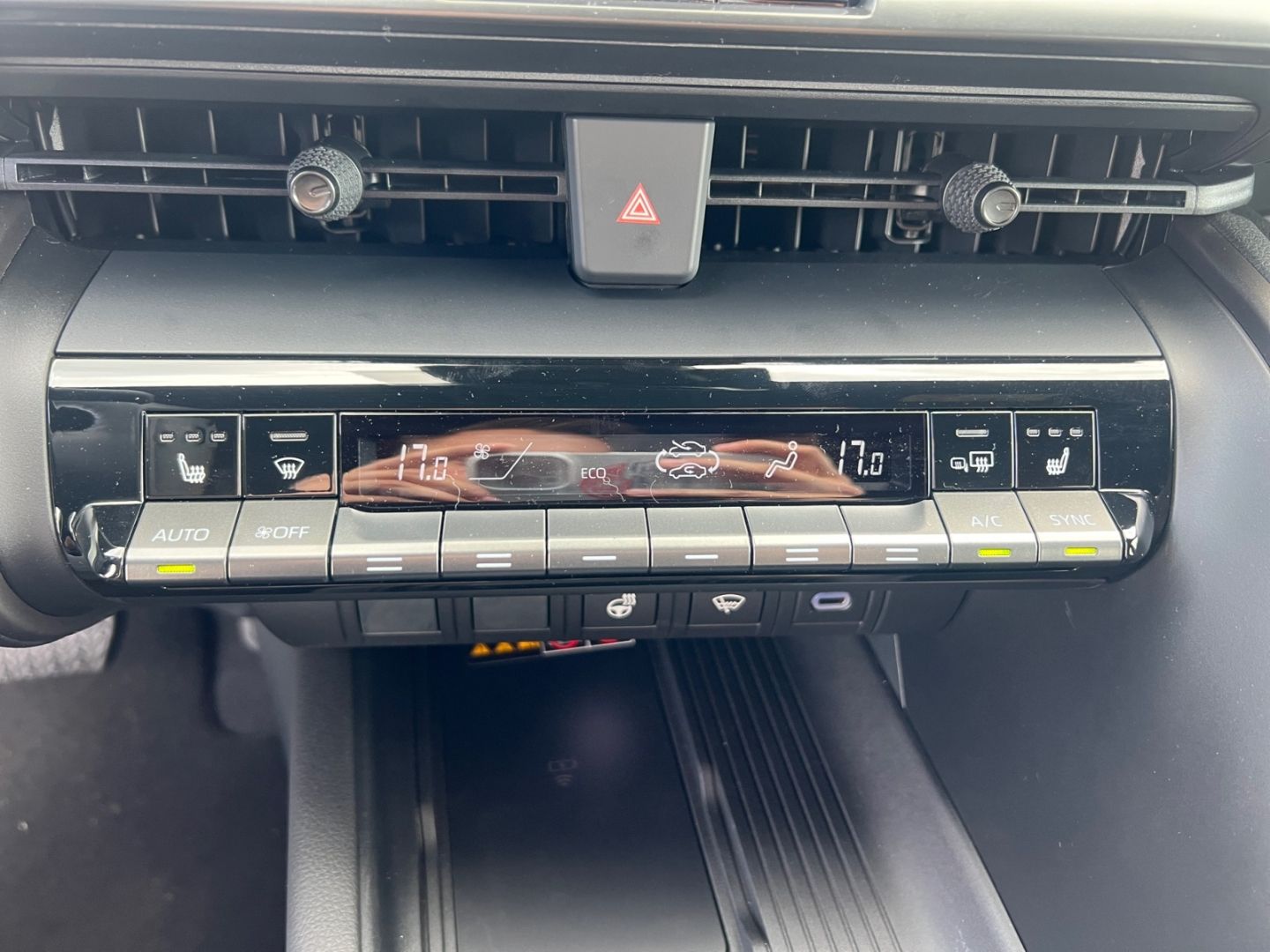 Toyota C-HR 2.0 Hybrid Teamplayer *1,99%*LED*ACC*CAM*SH