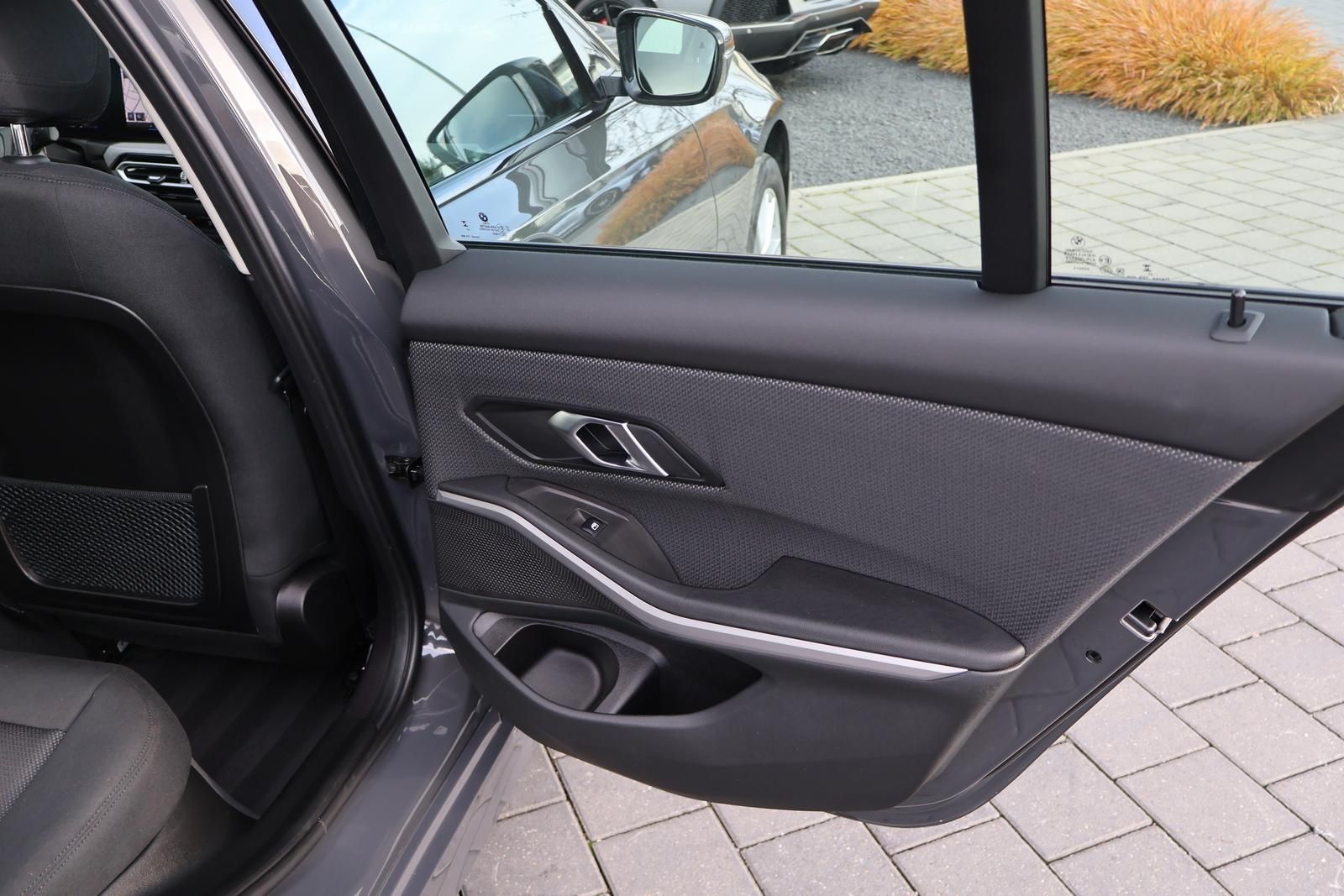 BMW 320 d xDrive Limo-Sitzhzg.-ShadowLine-Widescreen