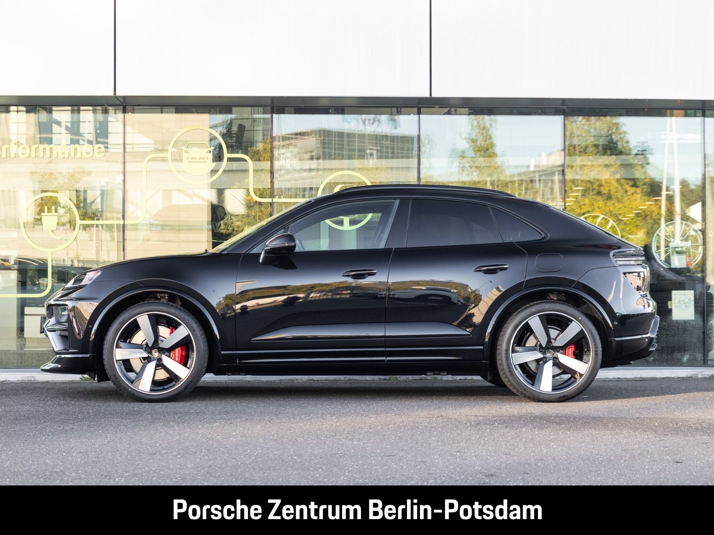 Porsche Macan Turbo LED-Matrix Surround-View InnoDrive