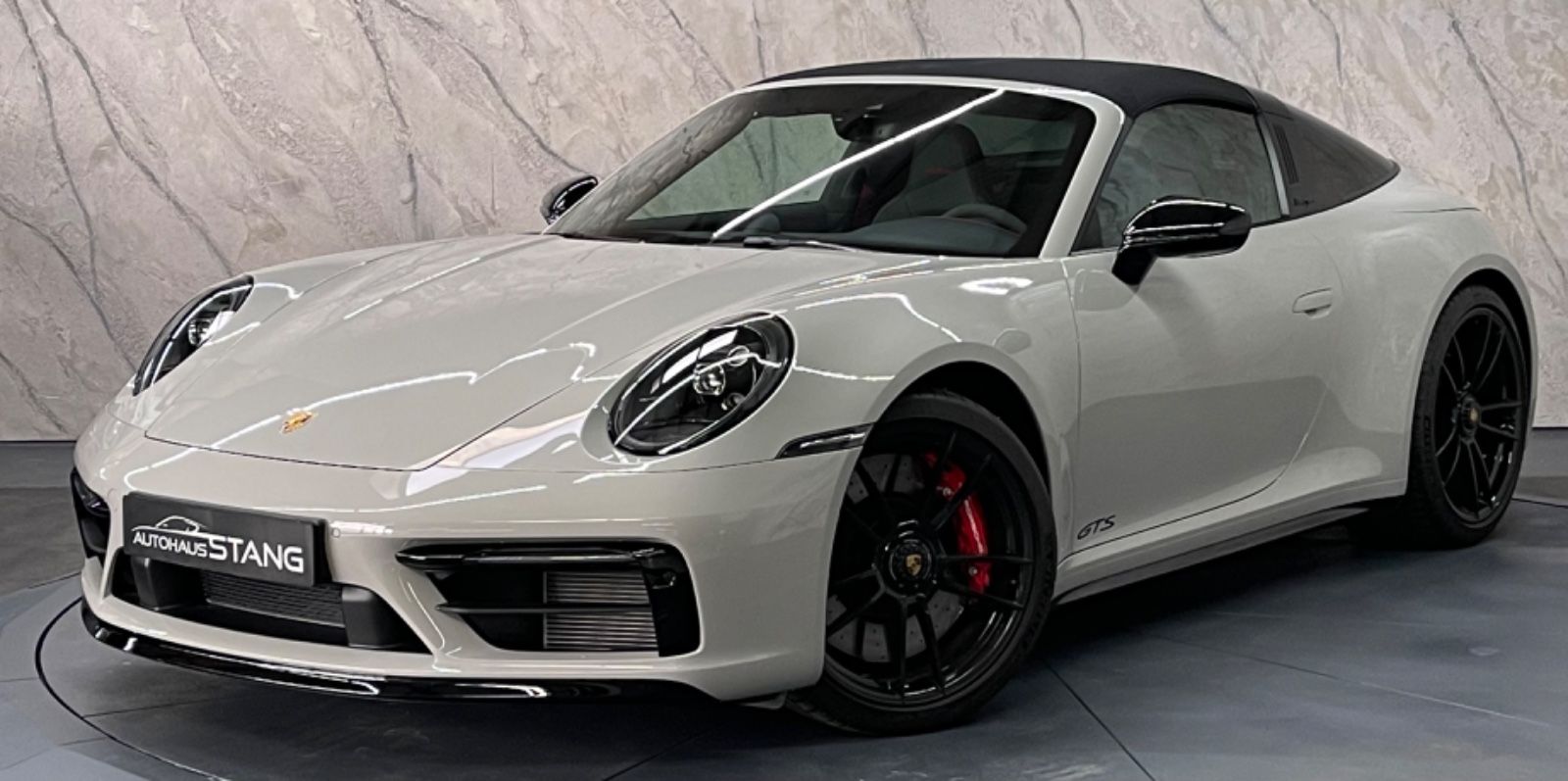 Porsche 911 Targa 4 GTS - Samsaru's Car Outlet