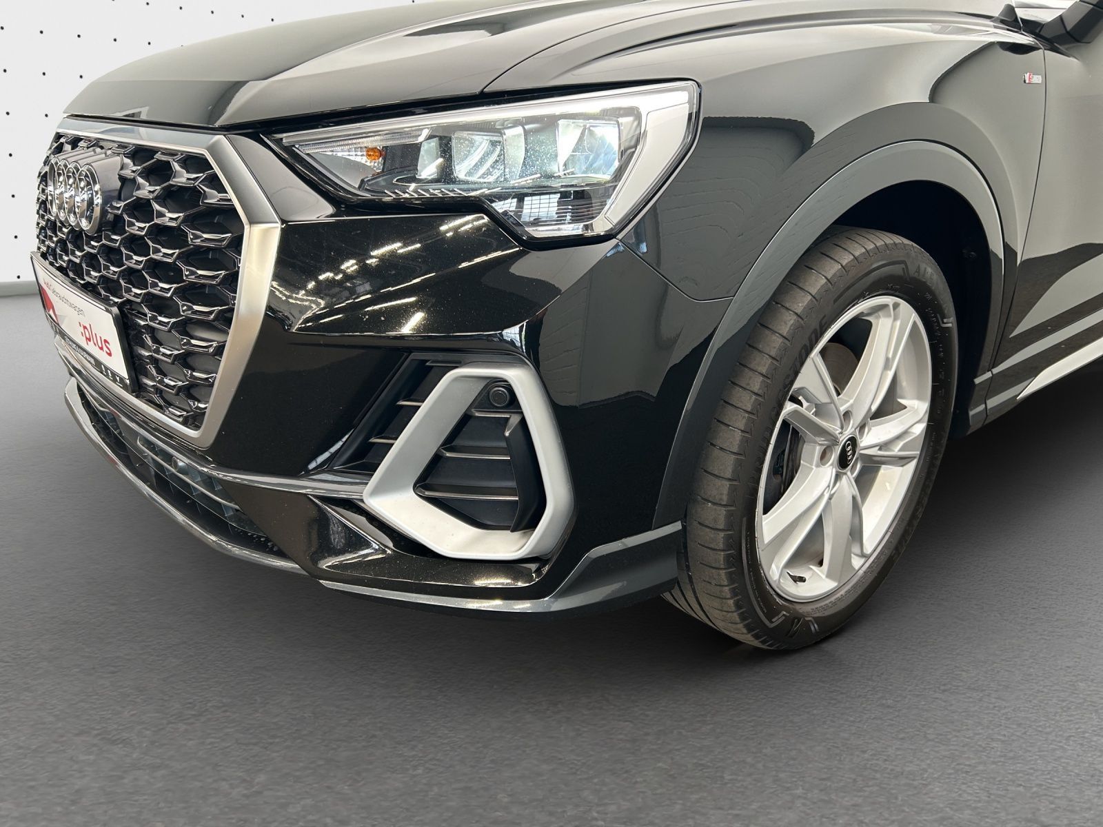 Audi Q3 Sportback 40 TDI qu S line - Samsaru's Car Outlet