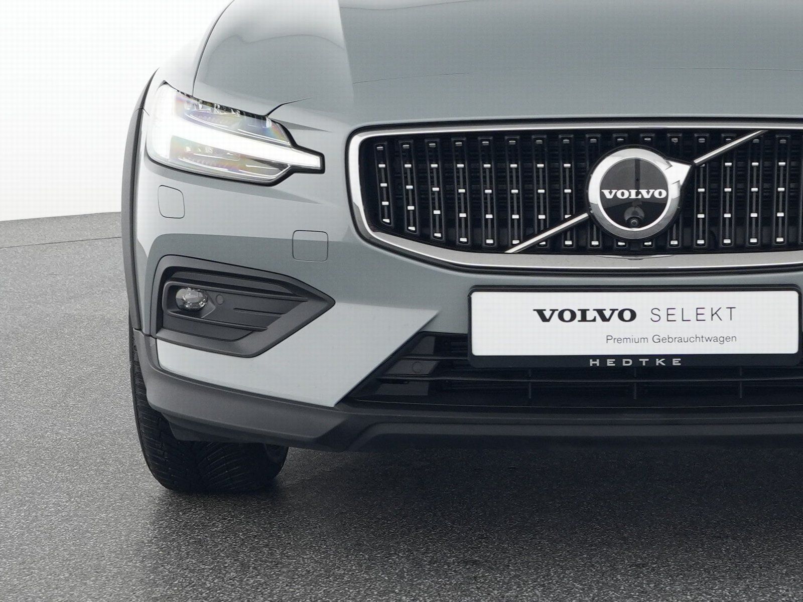Volvo V60 CC B4 AWD Ultimate SONDERFINANZIERUNG 1,99%