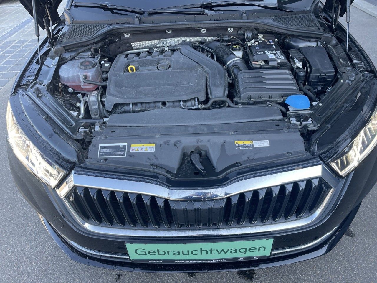 Skoda Octavia Combi STYLE 1.5 TSI - Samsaru's Car Outlet