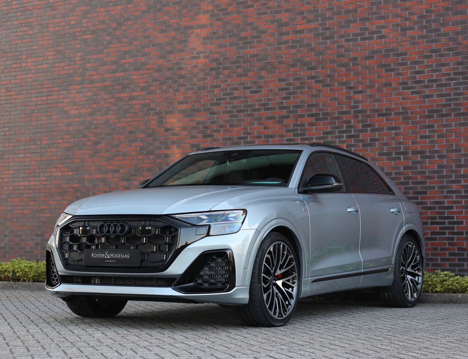 Audi Q8 60 TFSIe Quattro - Samsaru's Car Outlet