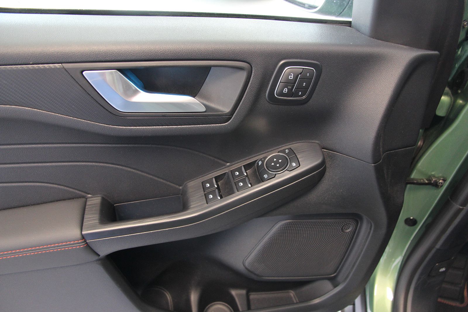 Ford Kuga Plug-In Hybrid PHEV ST-Line X LED/HUD/AHK