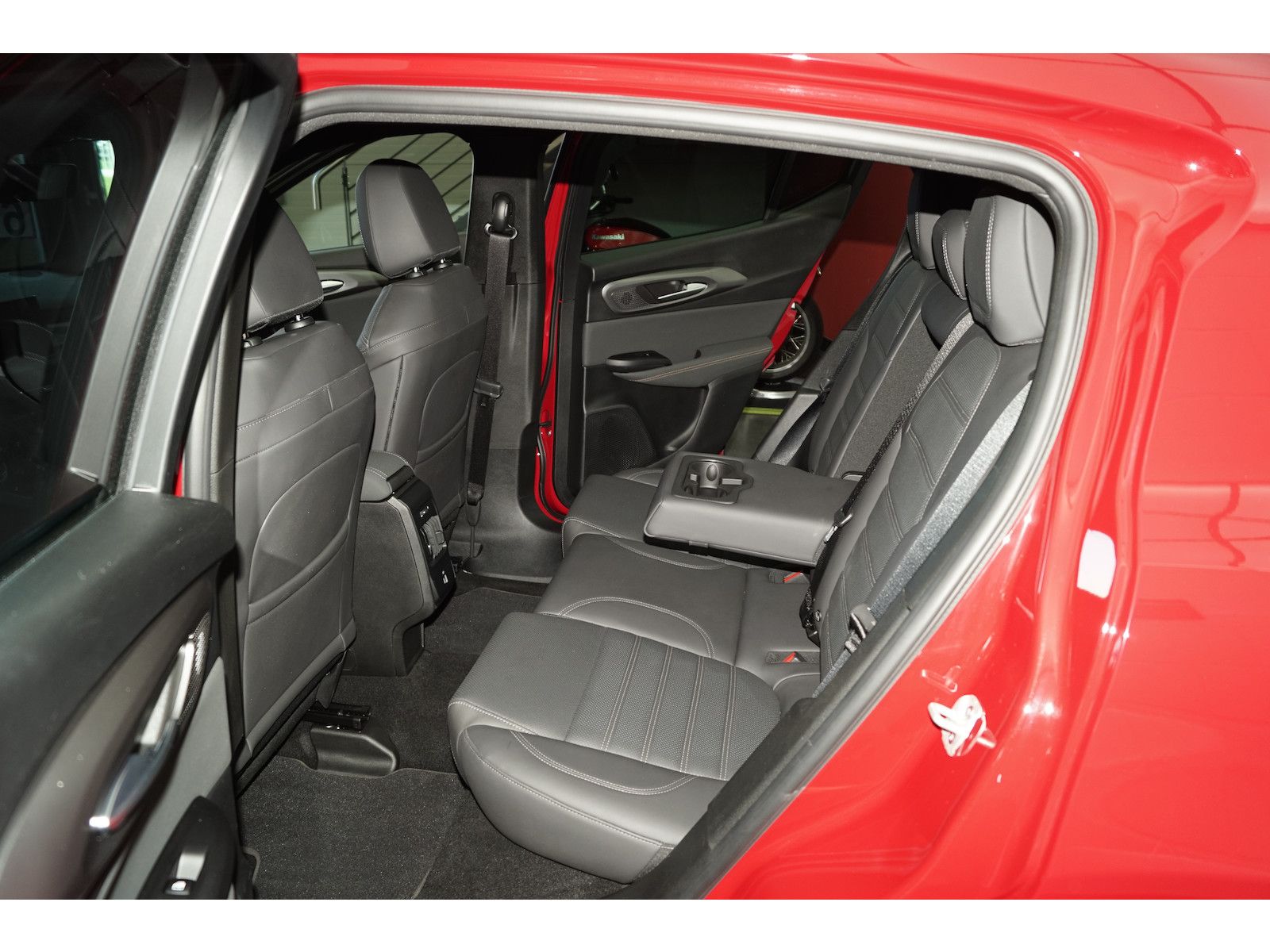 Alfa Romeo Tonale 1.5 VGT Veloce FULL LED LEDER 360-CAM