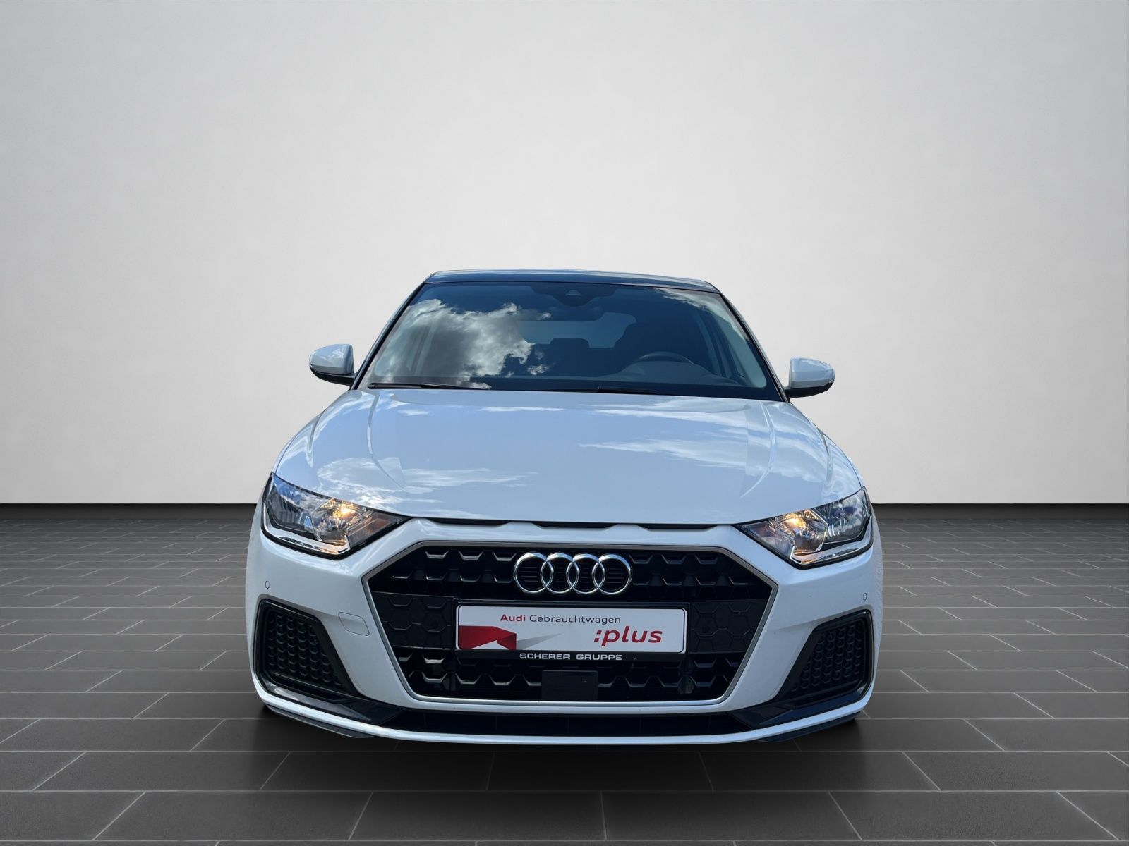 Audi A1 Sportback 1.5 TFSI S-TRONIC - Samsaru's Car Outlet