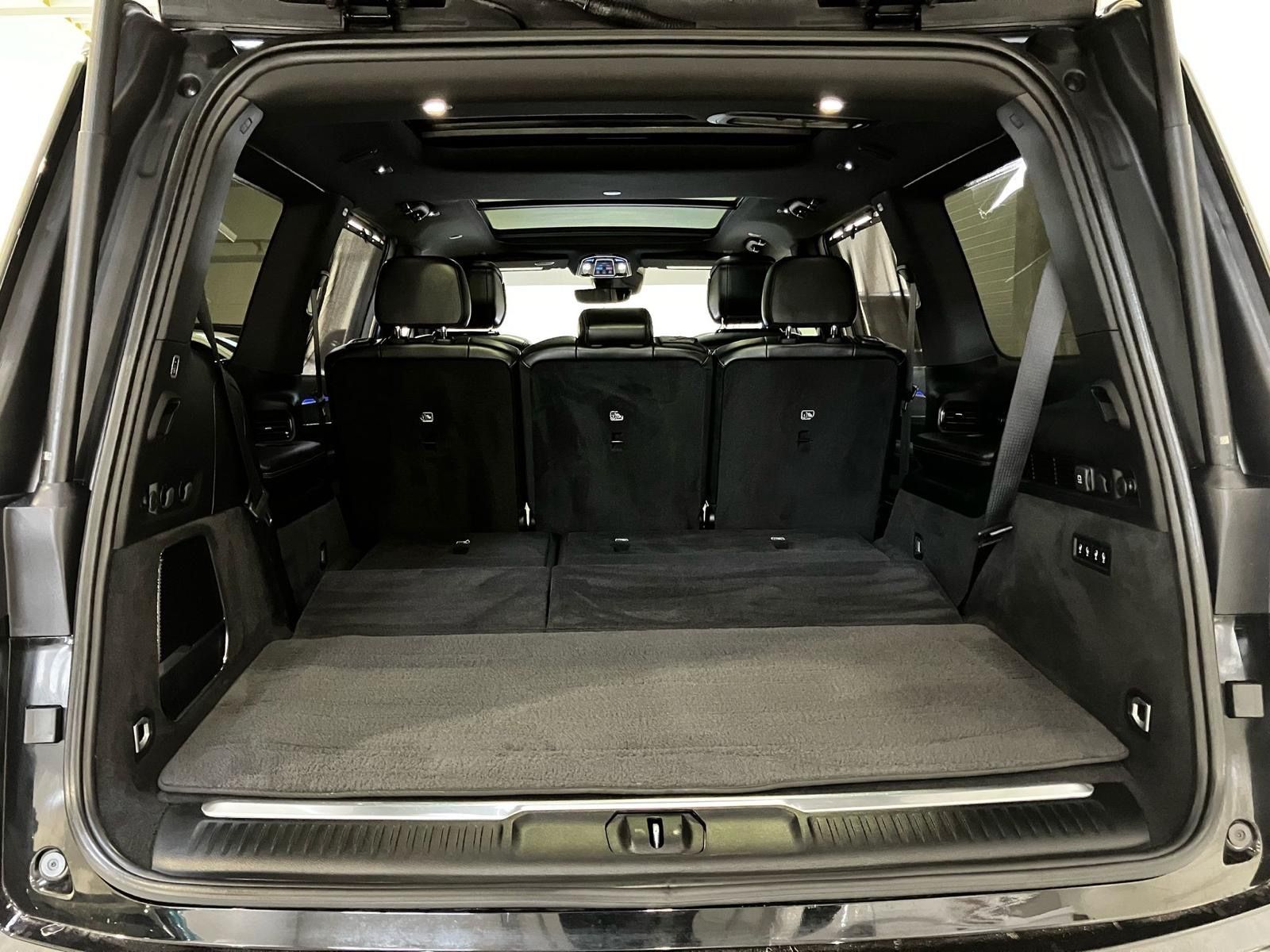 Jeep Grand Wagoneer  Series 1 6,4 V8 8 Sitzer