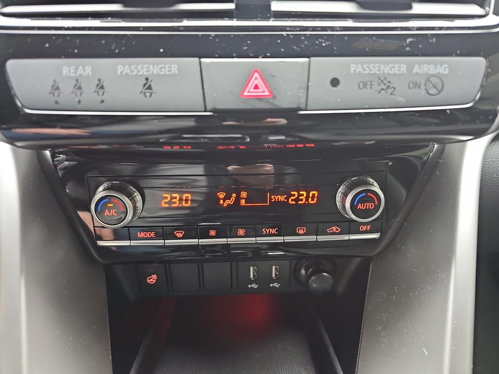 Mitsubishi ECLIPSE CROSS 2.4 MIVEC PHEV CVT SELECT NAVI LED