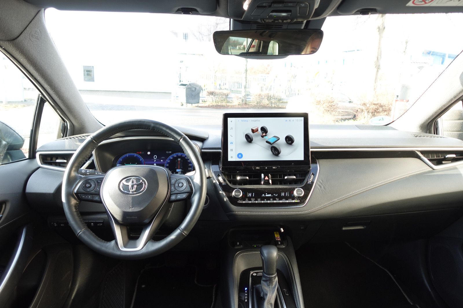 Toyota Corolla 1,8 Hybrid Team D TS Uber