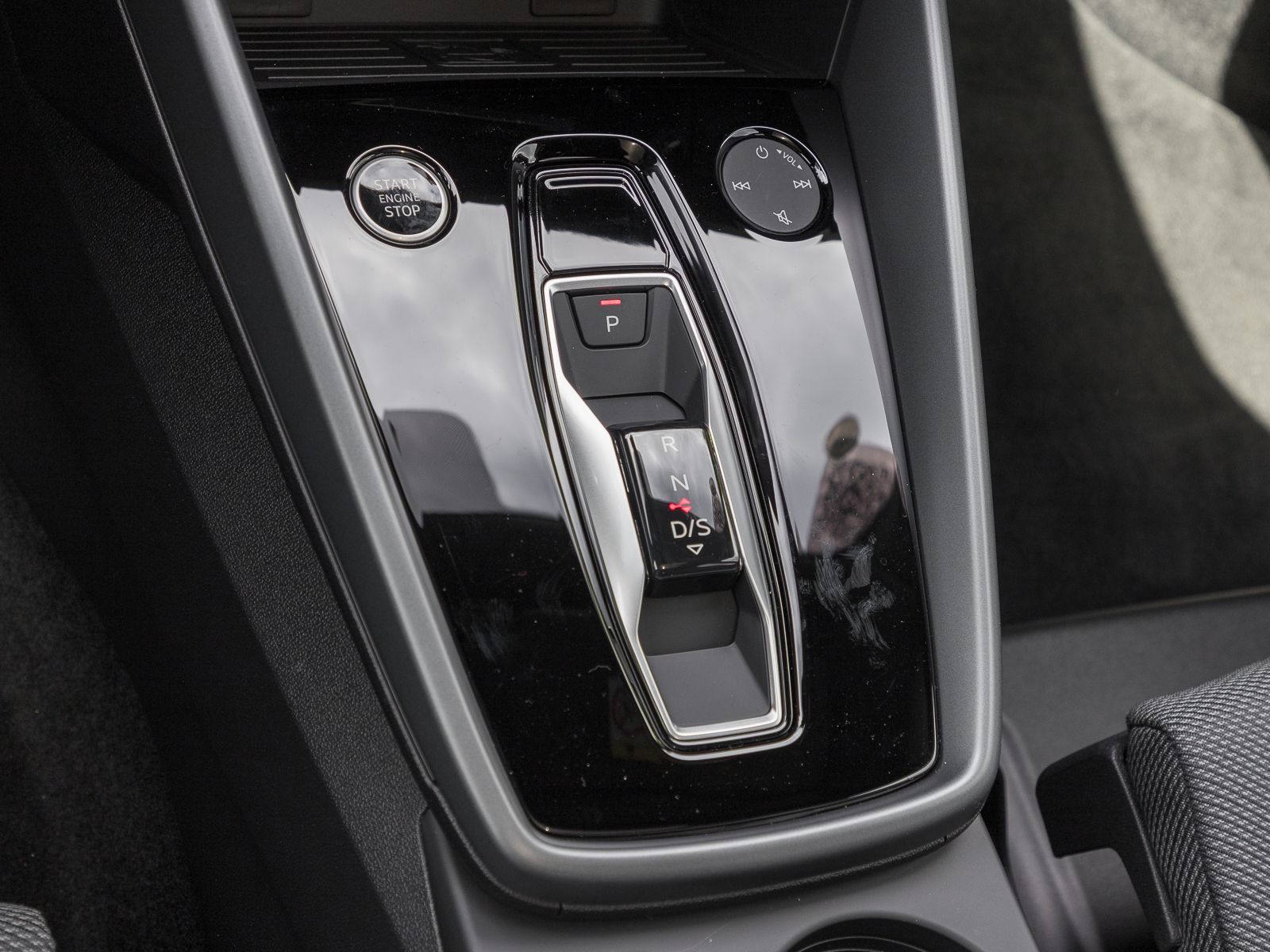 Audi A3 Sportback 30 TFSI S LINE - Samsaru's Car Outlet