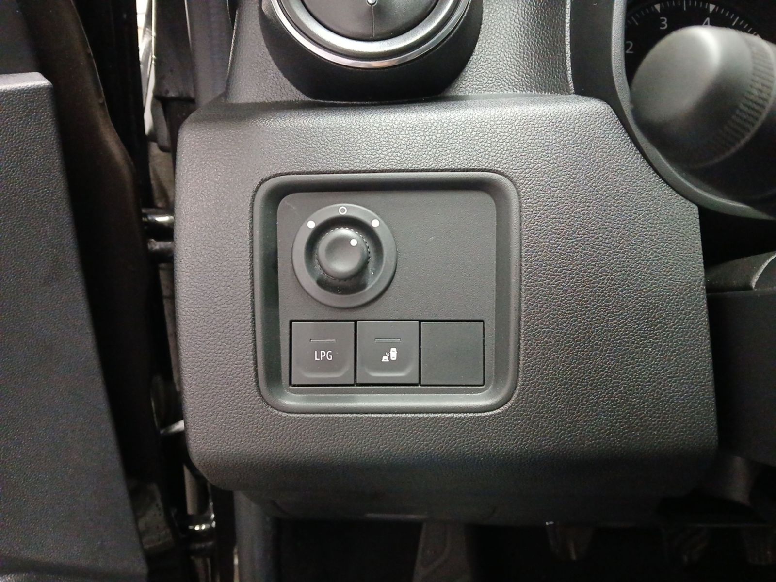 Dacia DUSTER Prestige TCe 100 ECO-G 2WD" → "Dacia DUSTER Prestige 2WD - Samsaru's Car Outlet