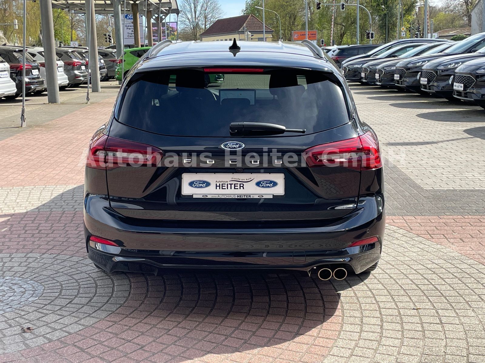 Ford Focus Automatik ST-Line X /155PS+Head-Up+ACC+AHK