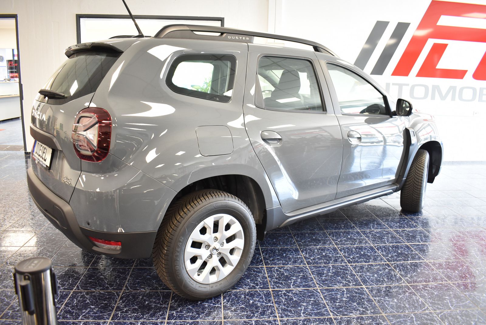 Dacia Duster Expression 4WD - Samsaru's Car Outlet