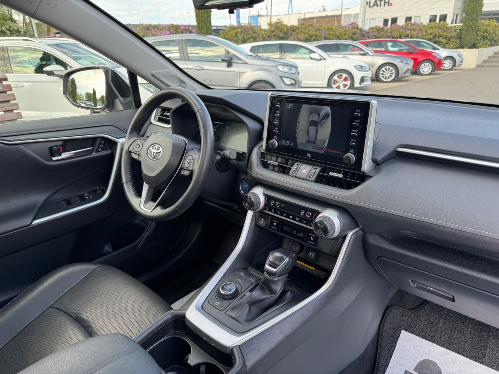 Toyota RAV 4 RAV4 Hybrid 4x4 Lounge - Samsaru's Car Outlet