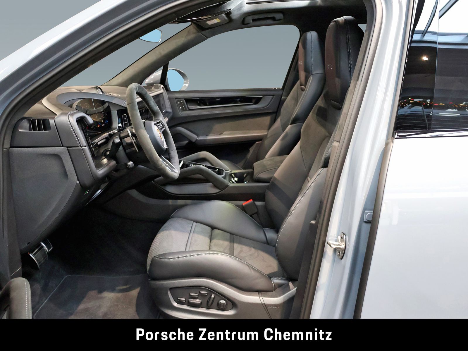 Porsche Cayenne GTS HA-Lenkung;Chrono;Head-Up;Pano
