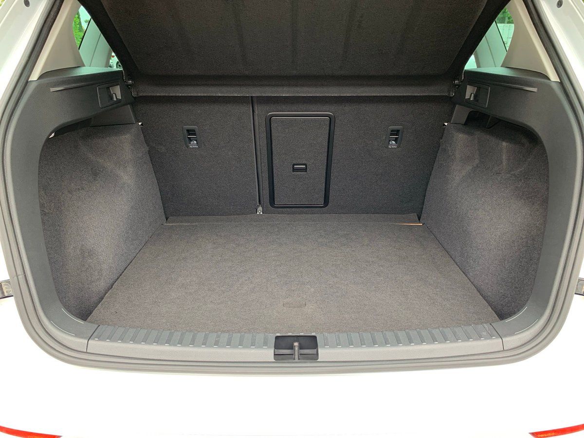 Seat Ateca FR 2.0 TSI DSG 4Drive AHK+NAVI+KAMERA+SHZ+