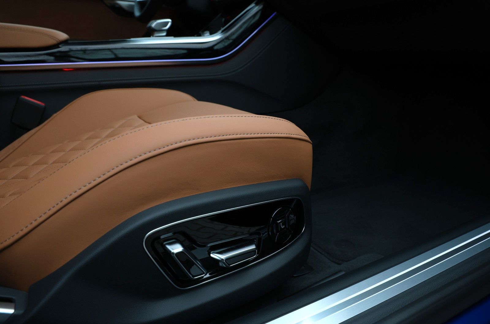 Audi A8 50 TDI quattro S line - Samsaru's Car Outlet