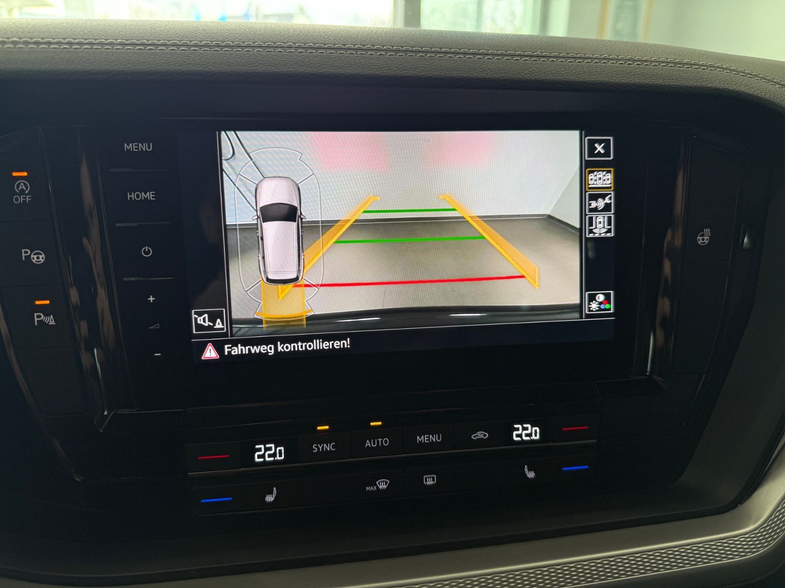 Volkswagen Touareg 3.0TDI V6 4MOTION - Samsaru's Car Outlet