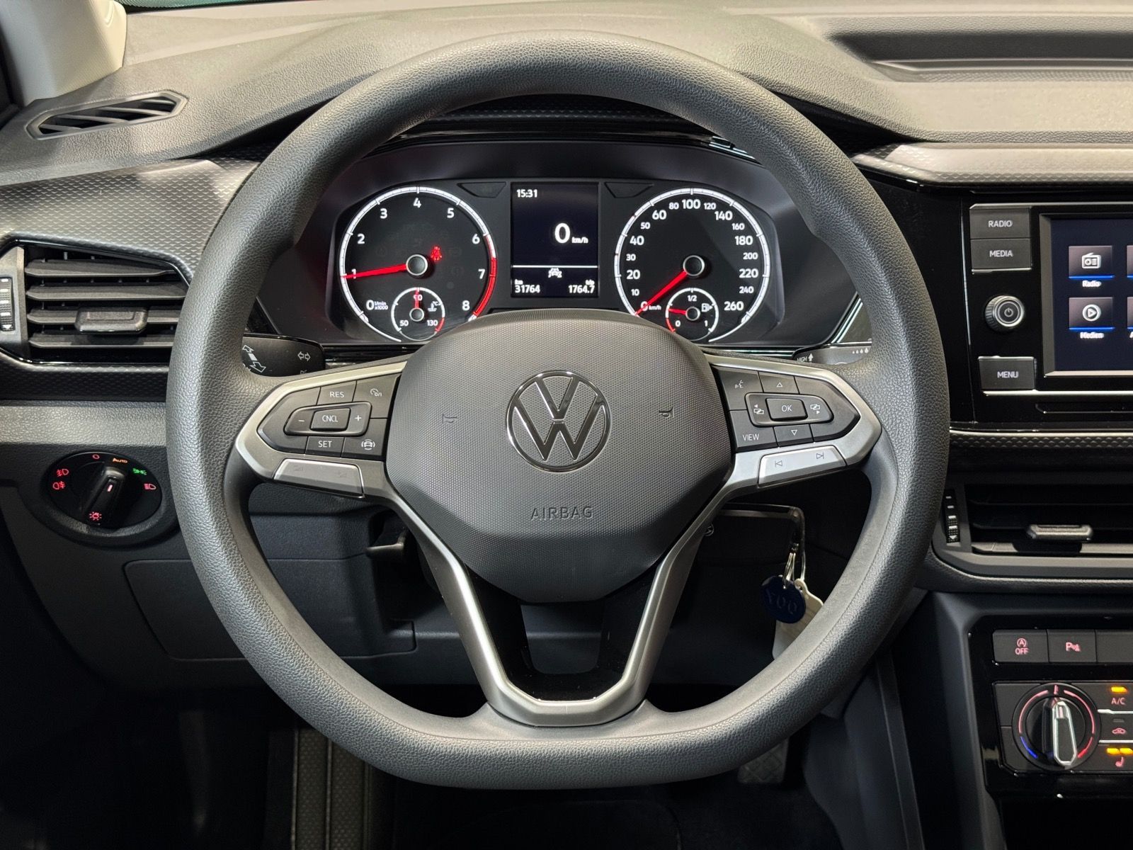 Volkswagen T-Cross Life 1.0 TSI - Samsaru's Car Outlet