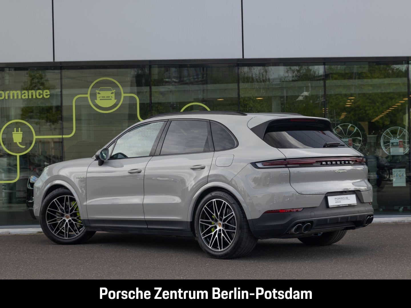 Porsche Cayenne E-Hybrid BOSE InnoDrive Panoramadach LED