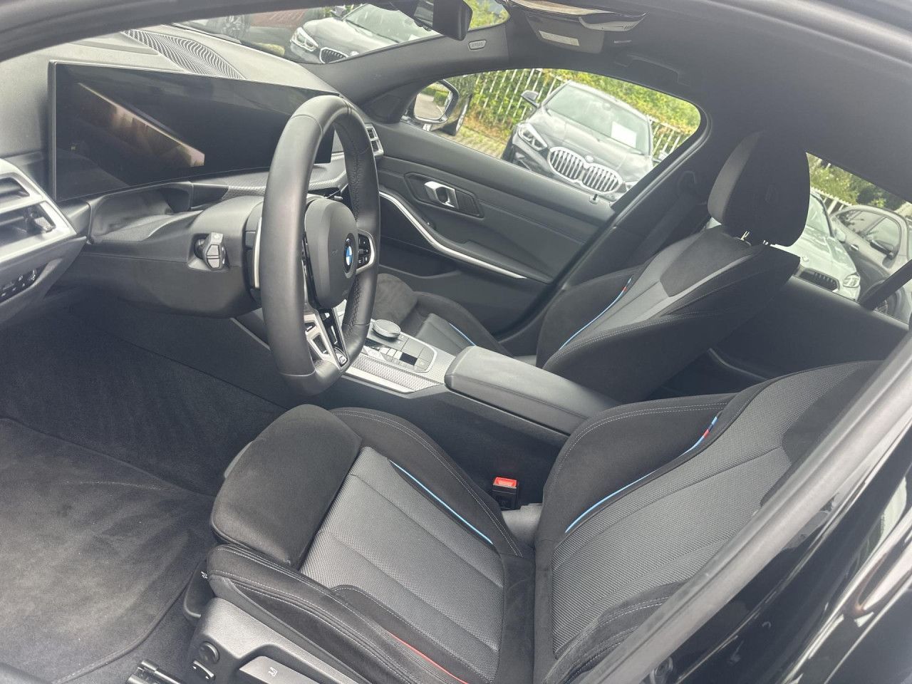 BMW 320d T. M Sport LCPro St&Go 360° AHK HUD AdpLED
