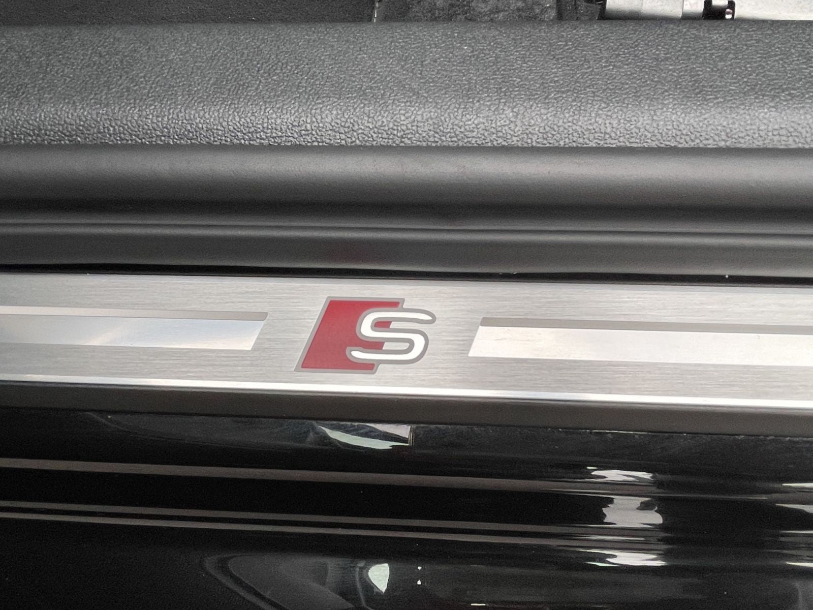 Audi A3 Sportback 30 TFSI LED Navi PDC+ Teilleder