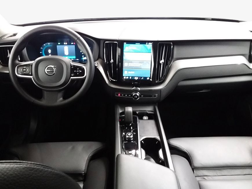 Volvo XC60 B4 D AWD Plus Dark