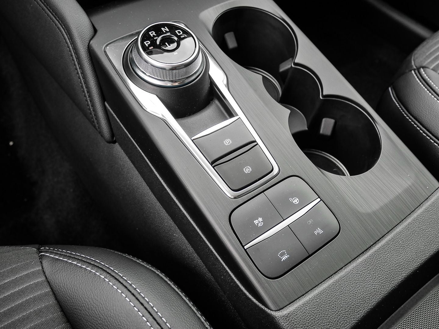 Ford Kuga Hybrid Titanium X FHEV 4x4 - Samsaru's Car Outlet