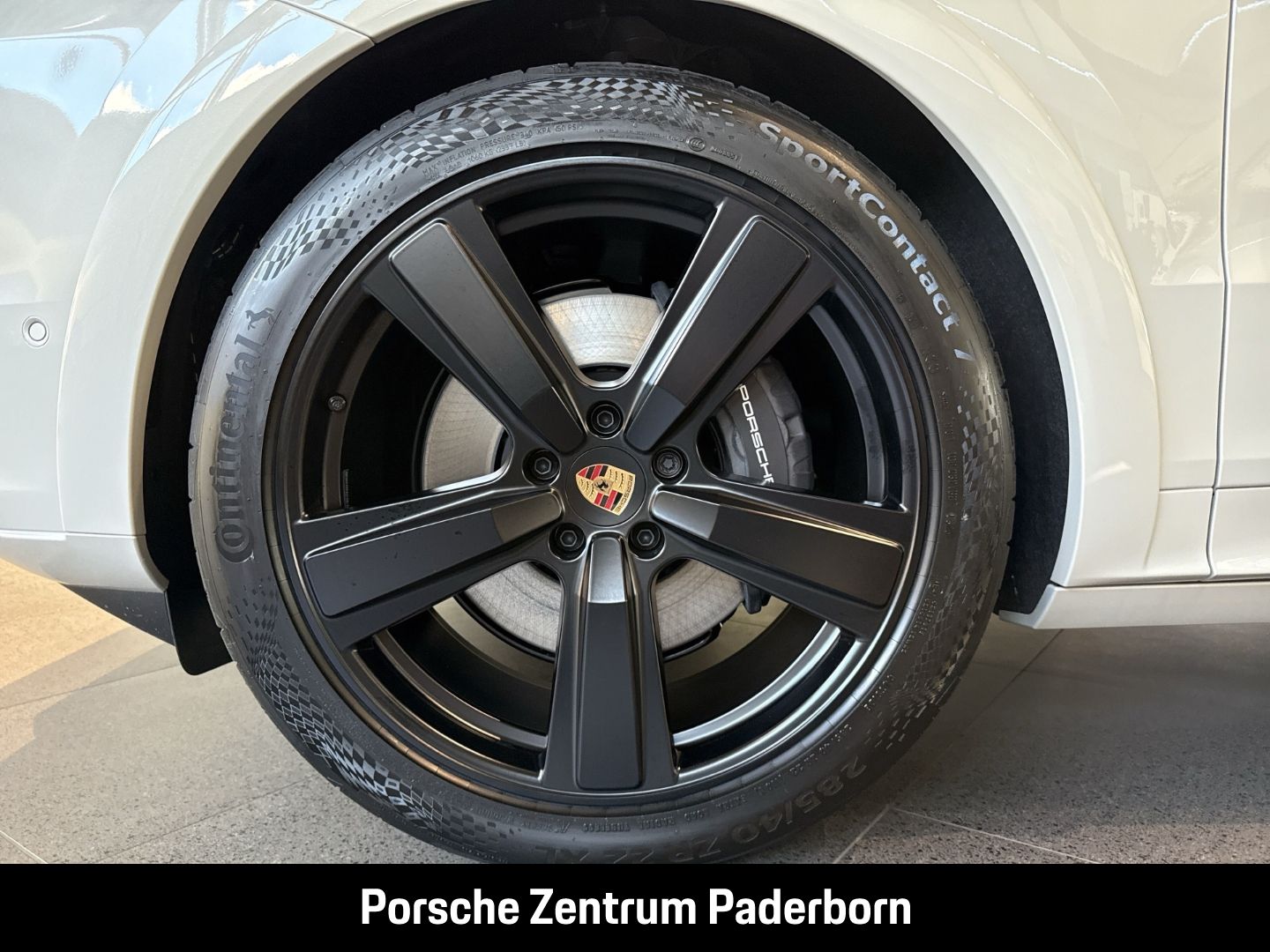Porsche Cayenne E-Hybrid HA-Lenkung Nachtsicht InnoDrive