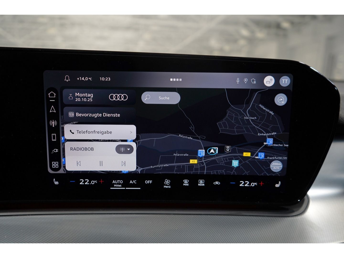 Audi Q3 SUV e-hybrid Tech Plus S line ACC 19-Zoll KAM