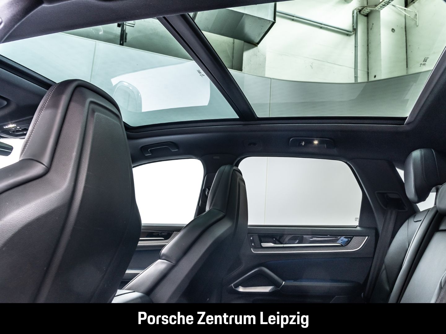 Porsche Cayenne S E-Hybrid HA-Lenkung InnoDrive Head-Up