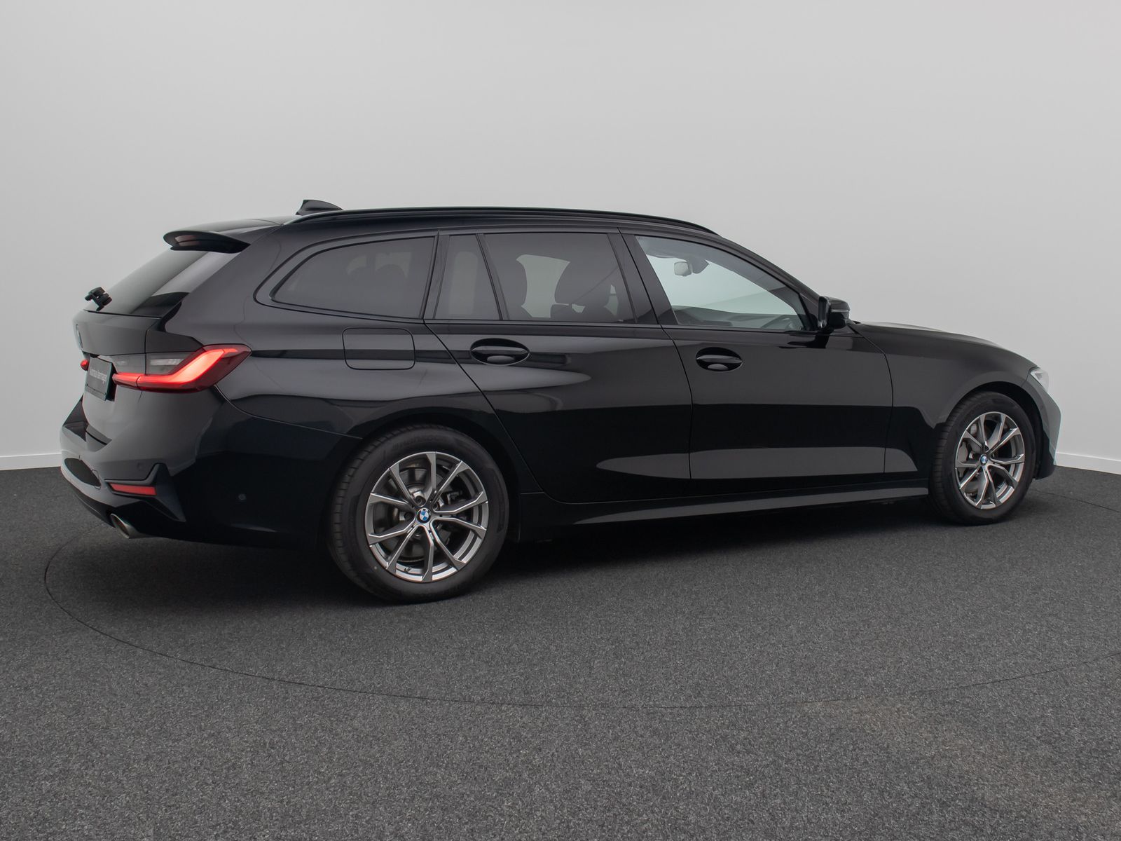 BMW 330i Sport Line - Samsaru's Car Outlet
