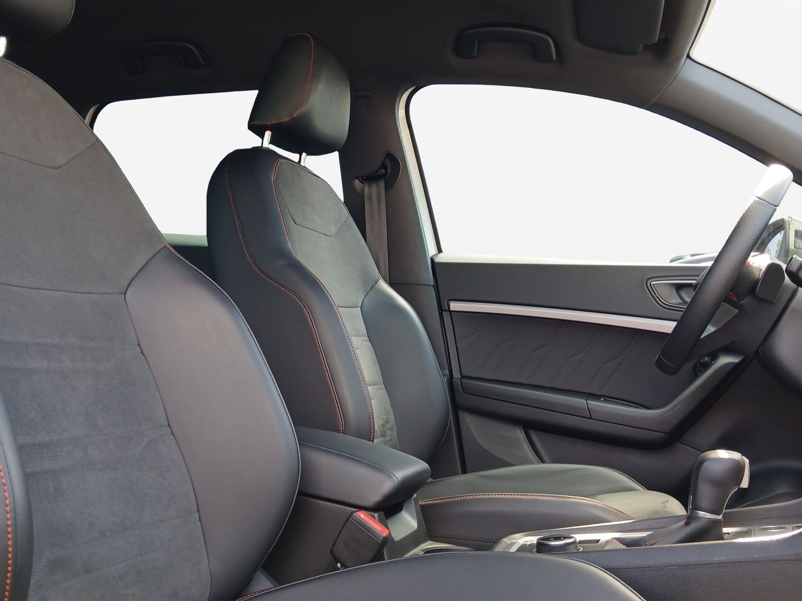 Seat Ateca FR 2.0 TDI DSG*NAVI*AHK*KAM*SHZ*ACC*LED*