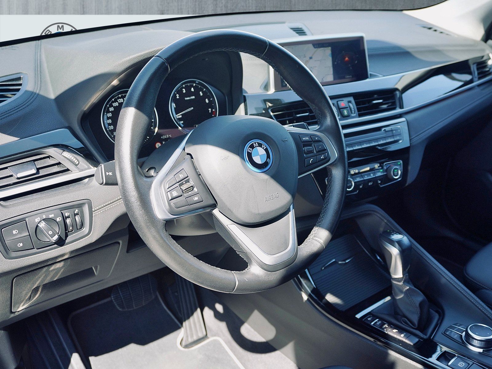 BMW X1 xDrive25e Sport Line - Samsaru's Car Outlet