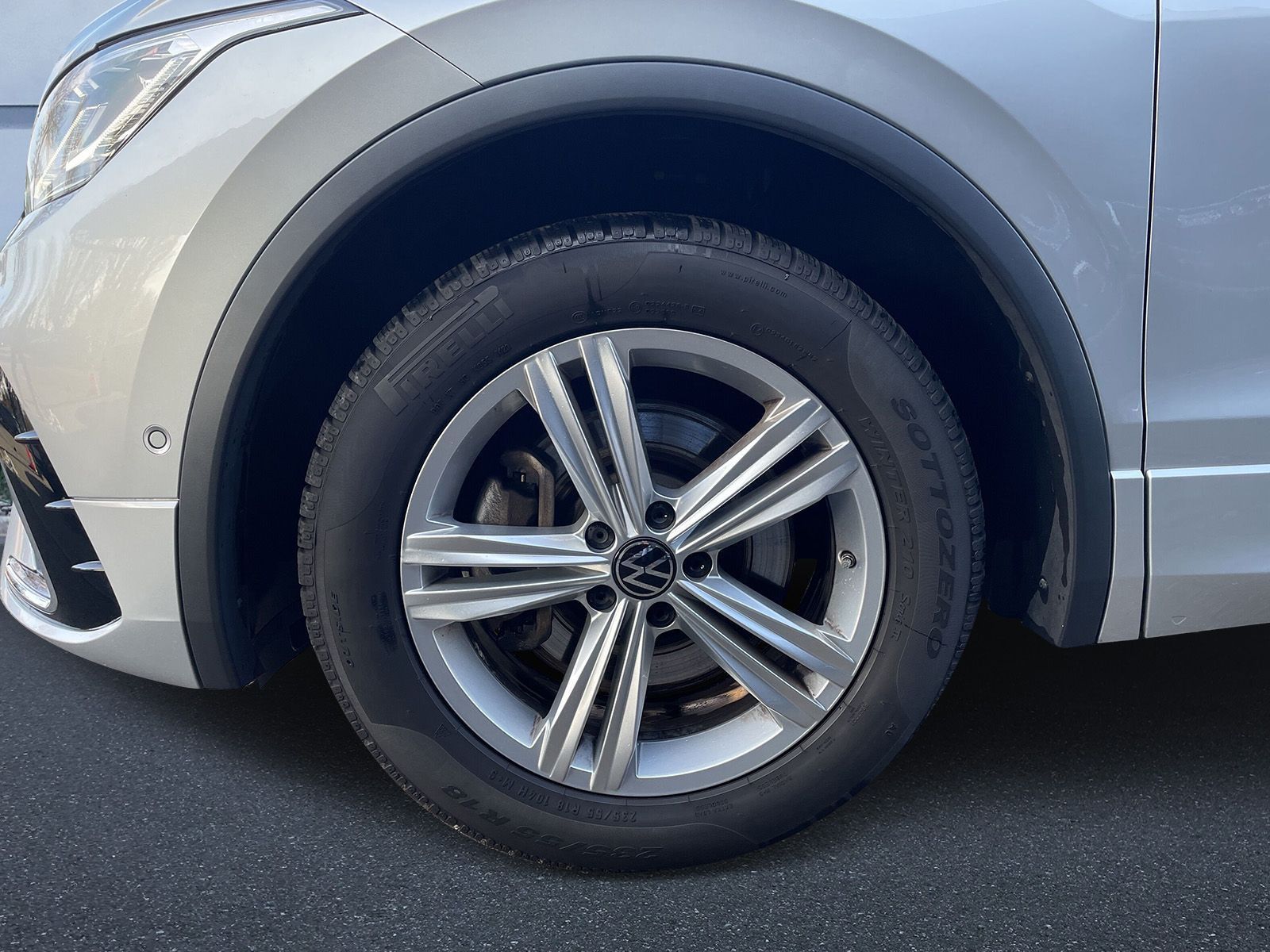 Volkswagen Tiguan R-Line 2.0 TDI DSG 4Motion - Samsaru's Car Outlet