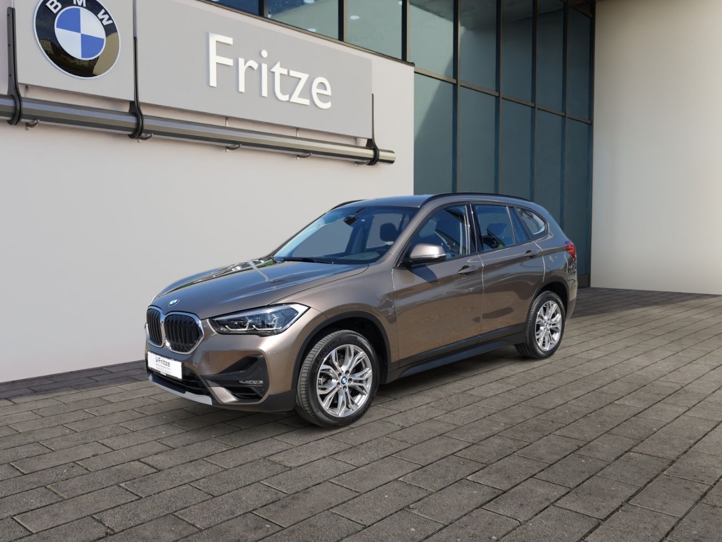 BMW X1 xDrive 20i Advantage - Samsaru's Car Outlet