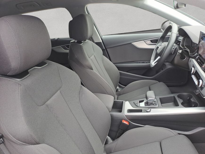 Audi A4 Avant 35 TDI S tronic S line - Samsaru's Car Outlet