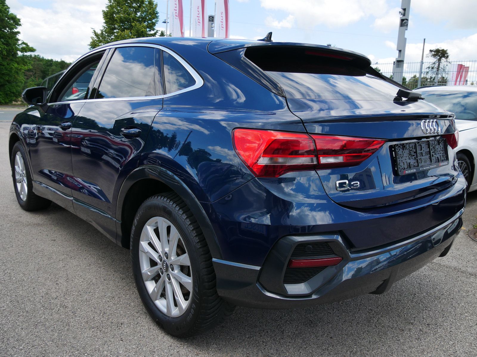 Audi Q3 Sportback 45 TFSI quattro - Samsaru's Car Outlet