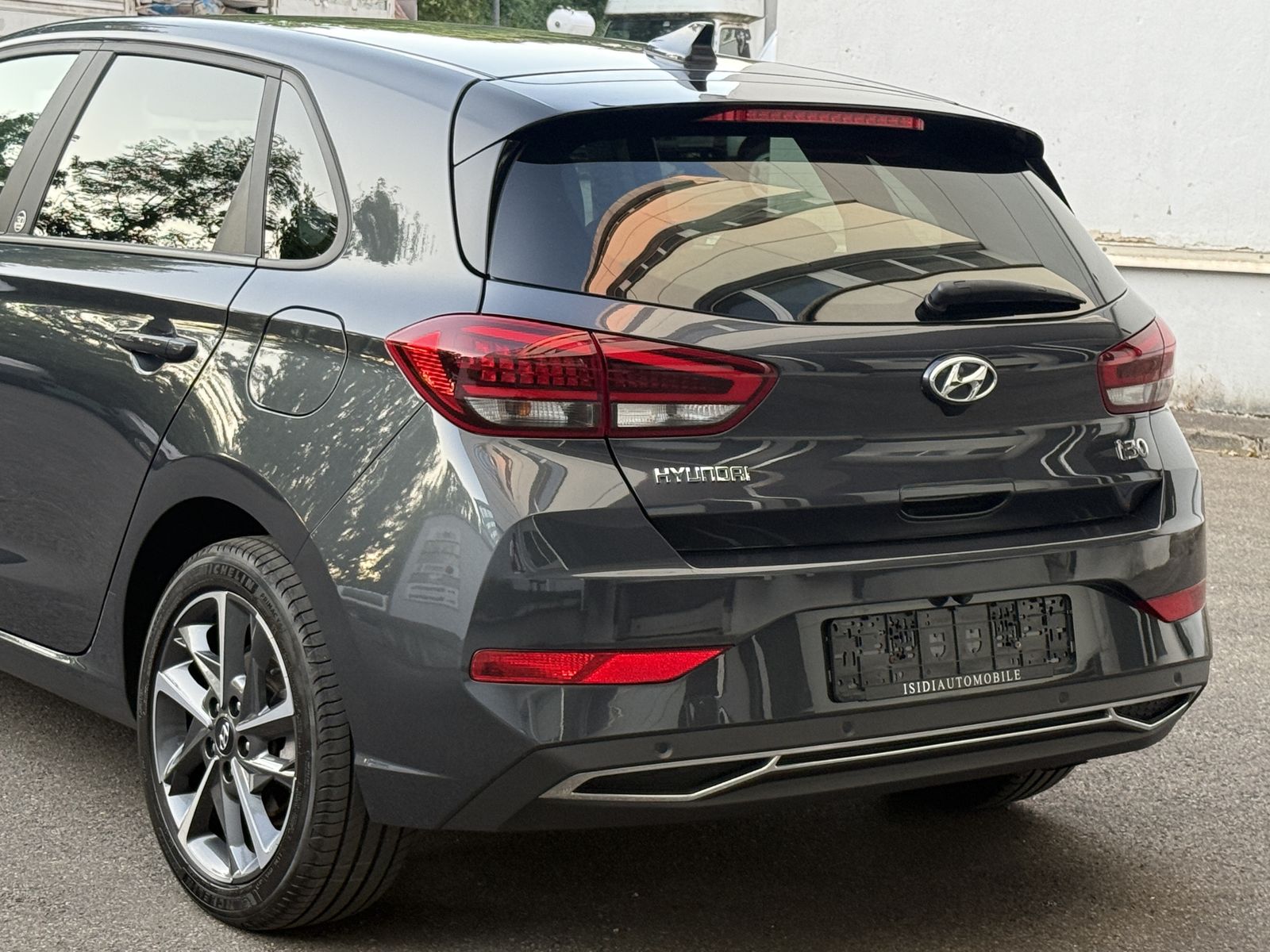 Hyundai i30 Edition 30+ Mild-Hybrid - Samsaru's Car Outlet