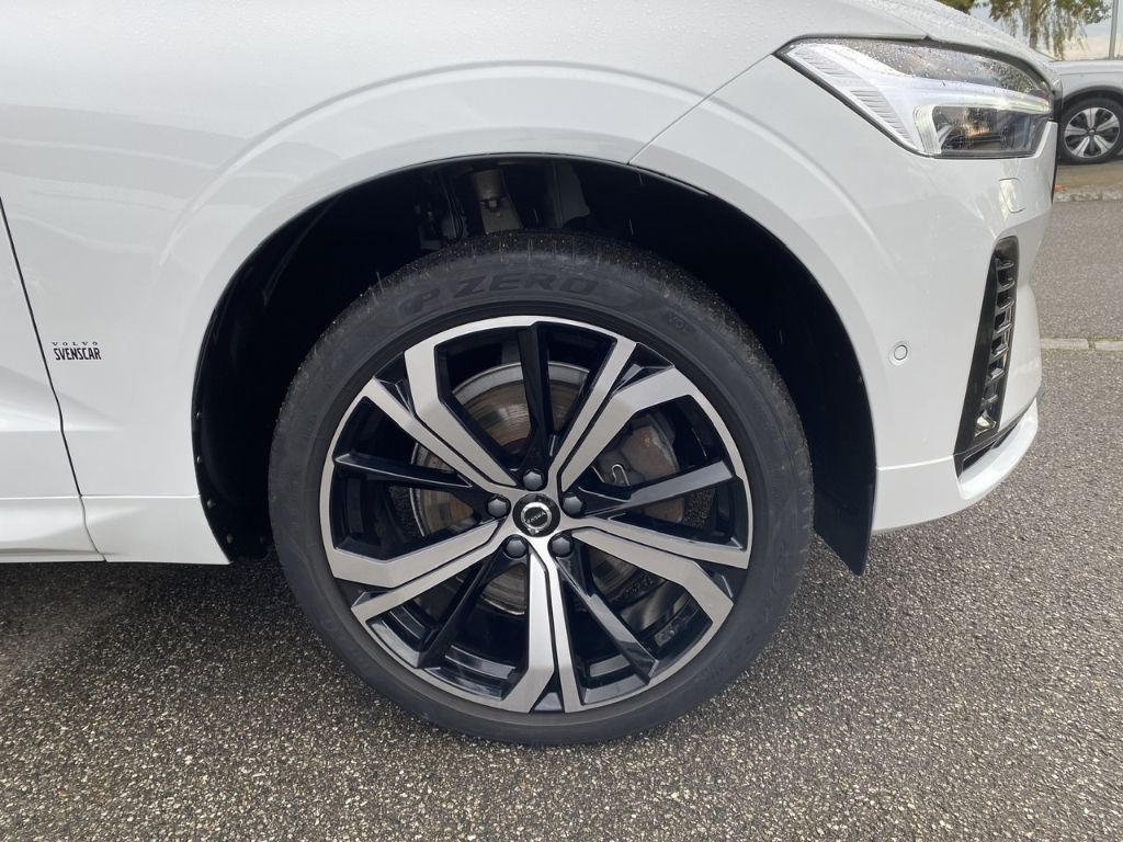 Volvo XC60 R-Design T6 AWD Recharge Plug-In Hybrid AWD