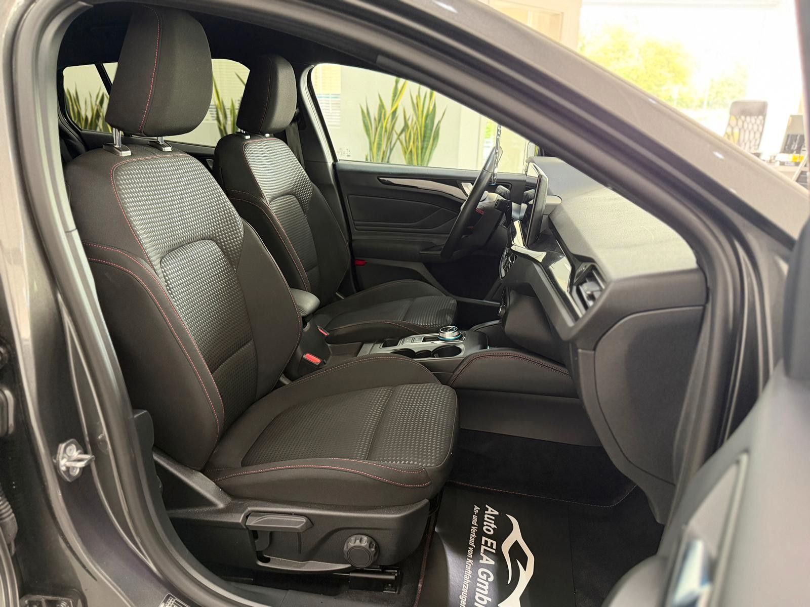 Ford Focus Turnier ST-Line X Aut. 1.Hand|AHK|HUD|PDC
