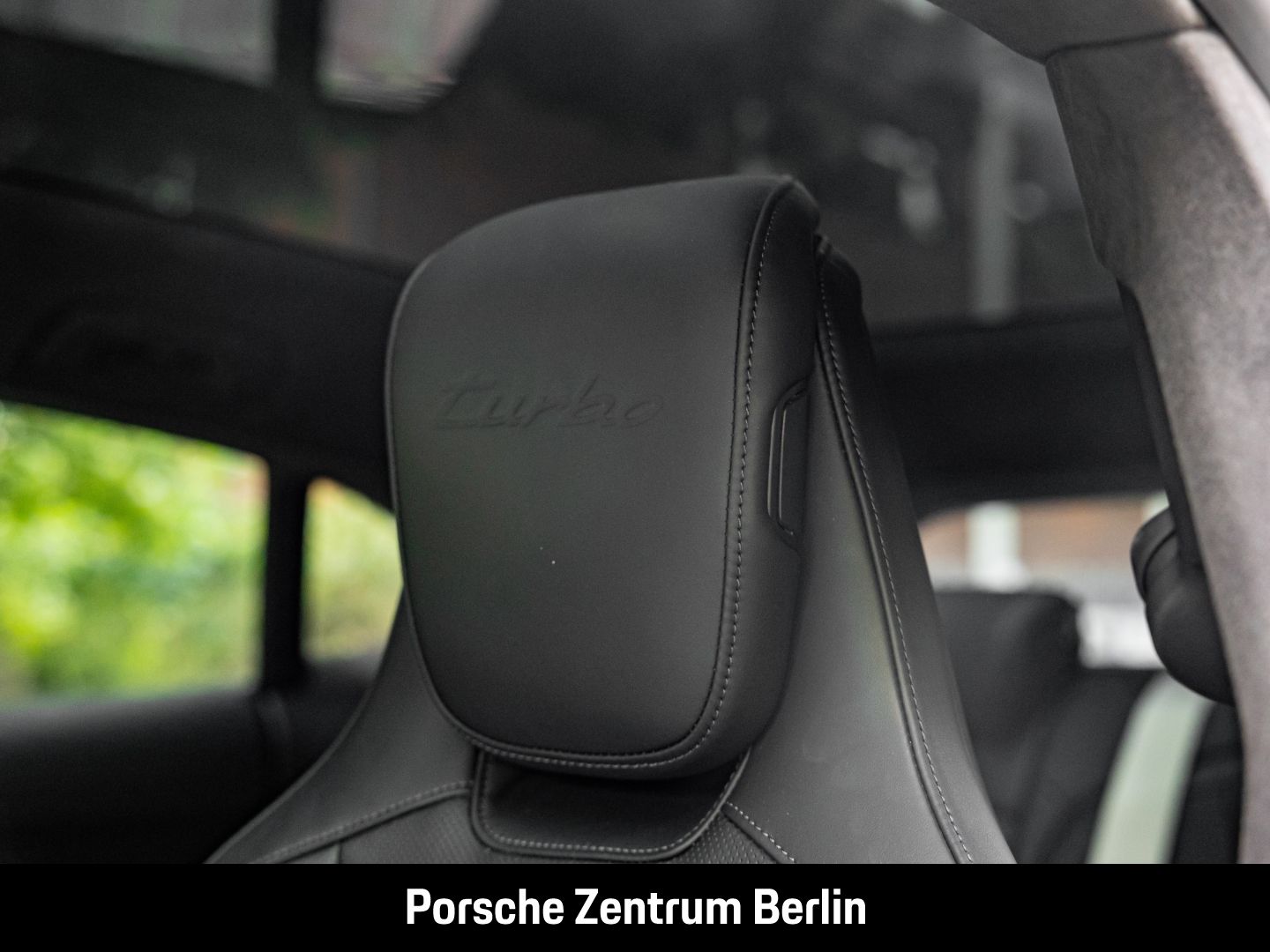 Porsche Taycan Turbo Sport Turismo Burmester Panorama