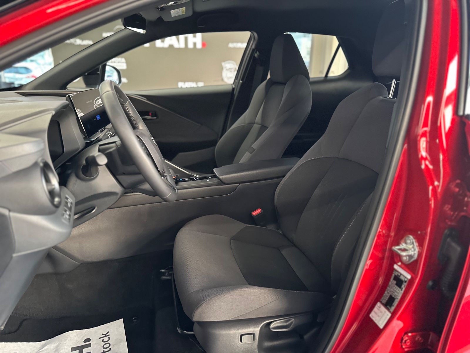 Toyota C-HR Hybrid FWD - Samsaru's Car Outlet