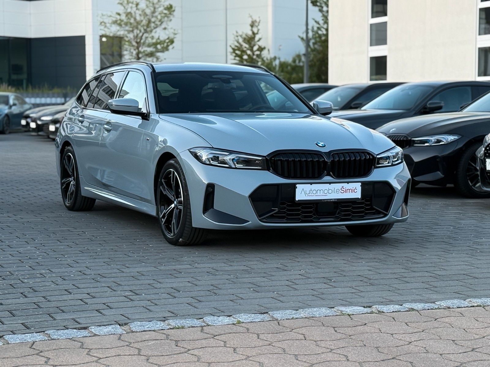 BMW 320d xD M Sport AHK HuD 360° hifi ACC