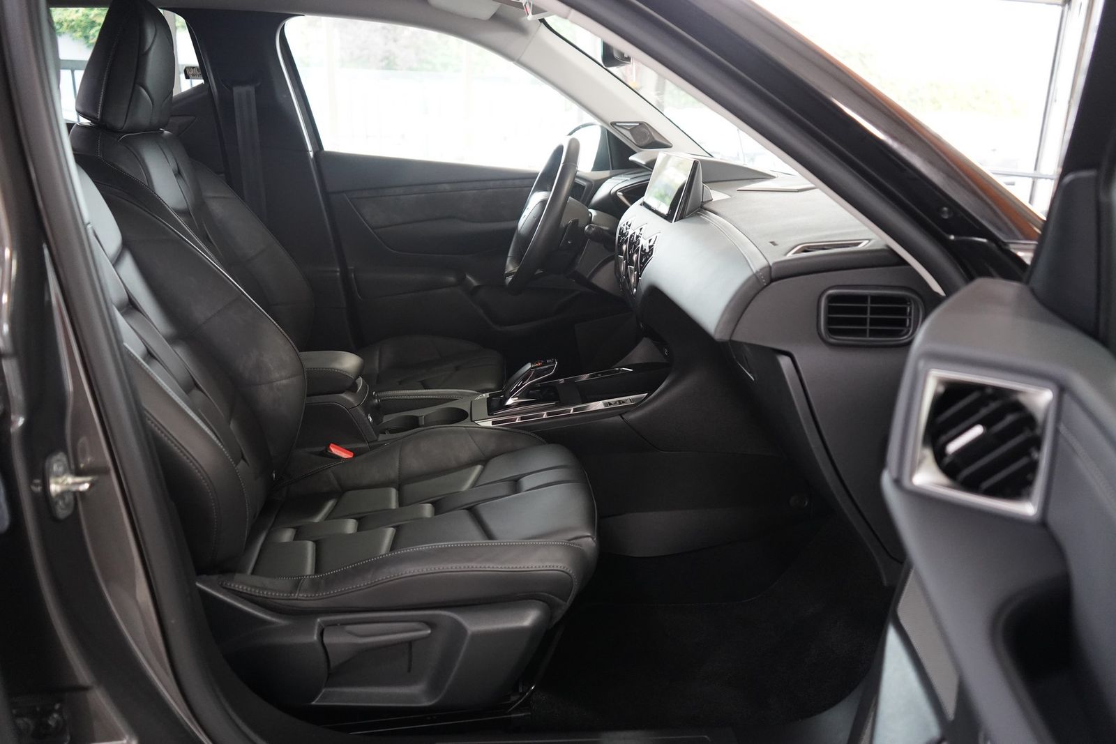 DS Automobiles DS 3  Crossback PureTech 130 Aut. LED ACC Navi 3